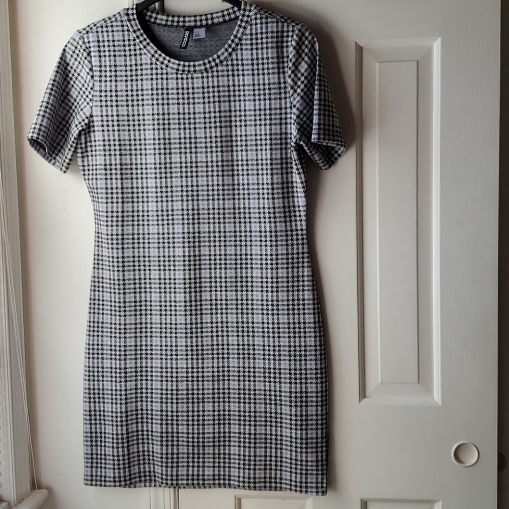 H&M Divided Dress sz L